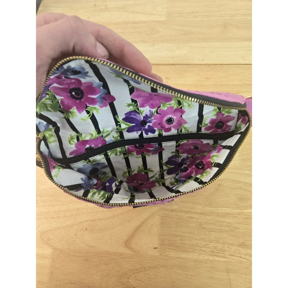 Make Up Junkie Sidekick Pink‎ Ostrich Bag